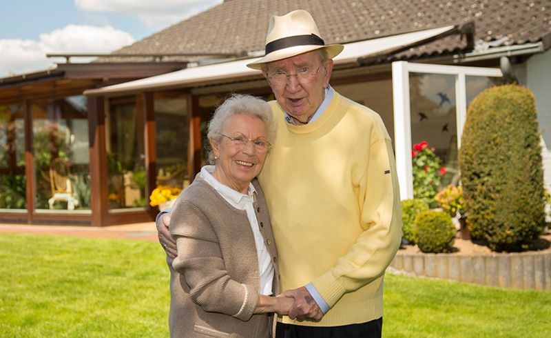 Deutsche-Leibrenten-Erfahrungen-Elfriede-und-Gustav-Schween_800x490-fab545b9