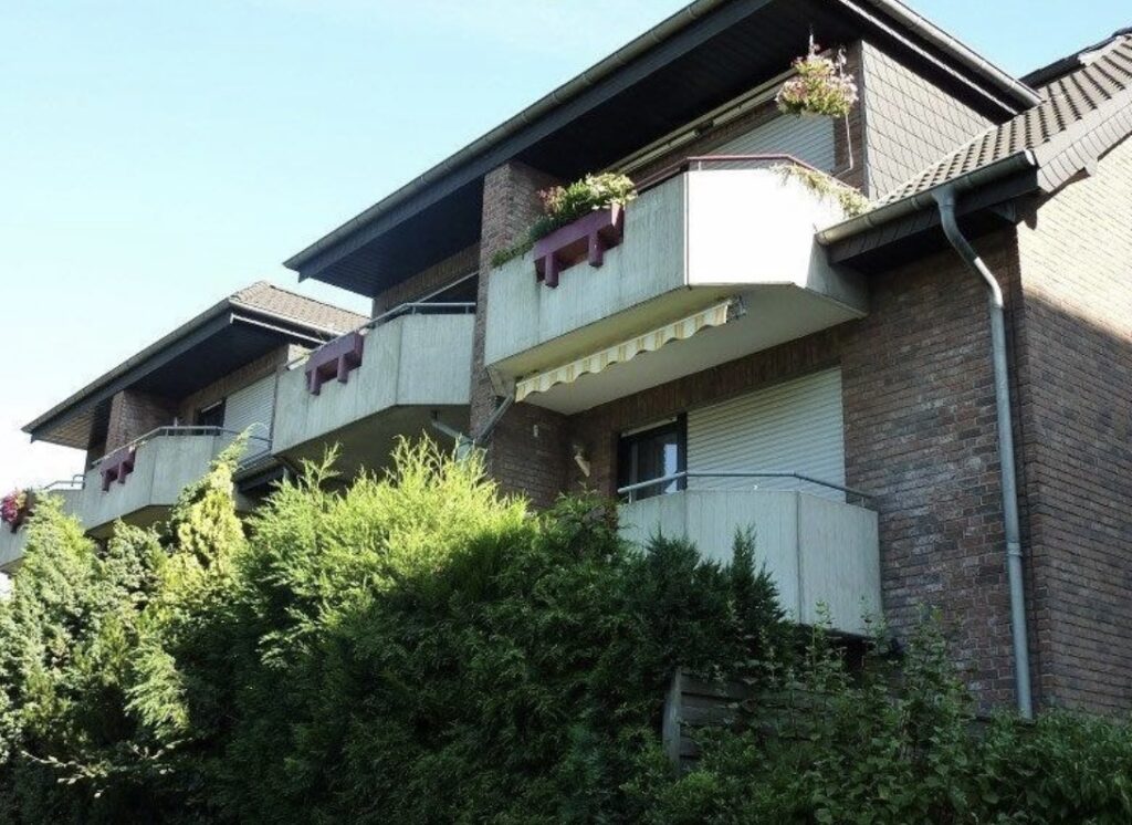 Hausrückseite