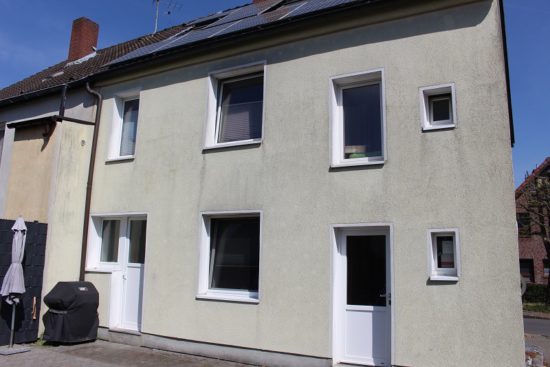 Hausrückseite