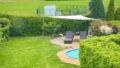 Garten mit Pool